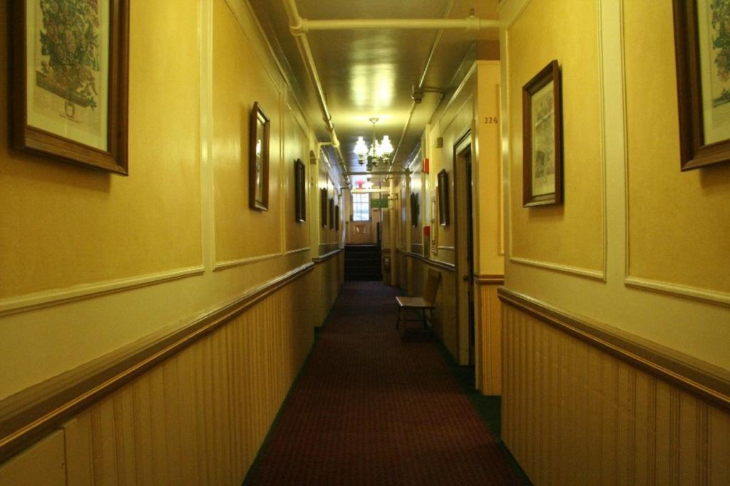 The Yankee Pedlar Inn Torrington Eksteriør billede