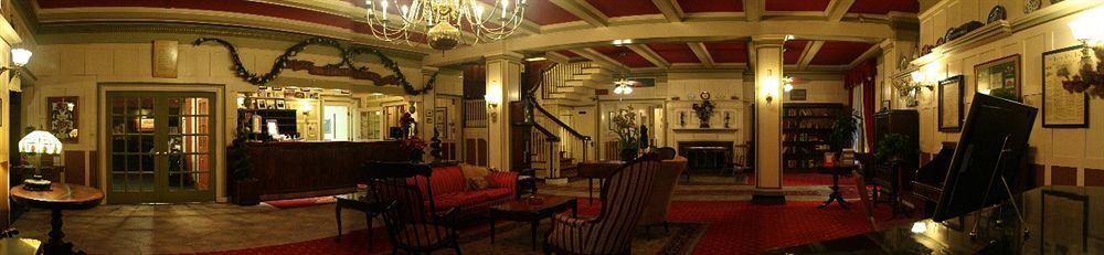 The Yankee Pedlar Inn Torrington Eksteriør billede